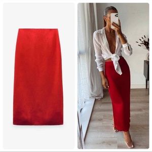 zara women's straight midi satin effect Red skirt Large 7839/419